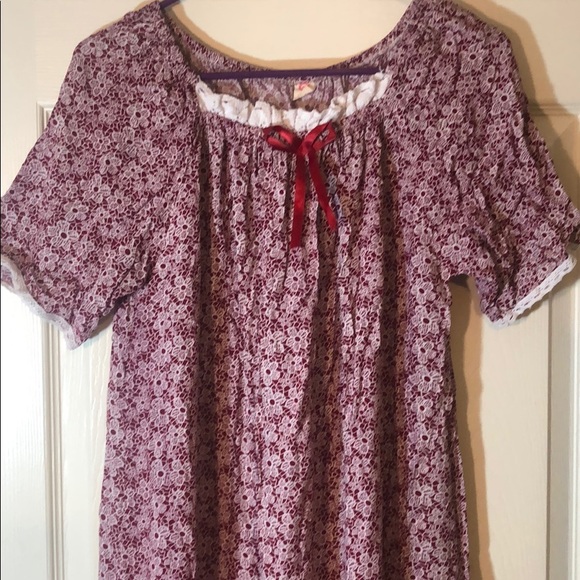 Dresses & Skirts - NWOT Maternity Dress